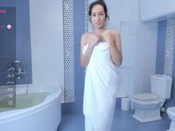 girl
        anastasiasilverfog cam image #2801676