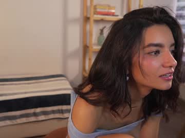 girl
        urcutelinda cam image #4313687