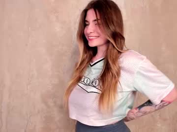 girl
        brenda_rogerss cam image #2303660