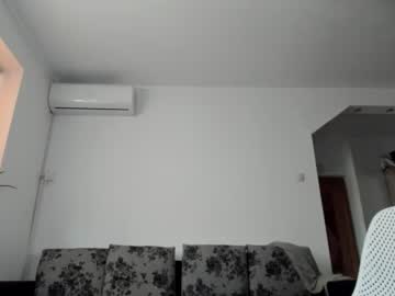 girl
        kellymorgan_ cam image #3097586
