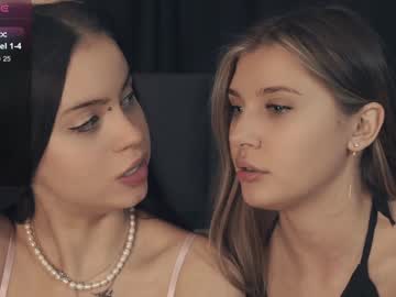 couple
        vivid_girls cam image #5326404