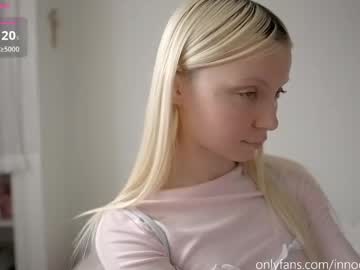 girl
        pureangeldolores cam image #5841303