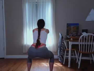girl
        chroniclove cam image #6367330