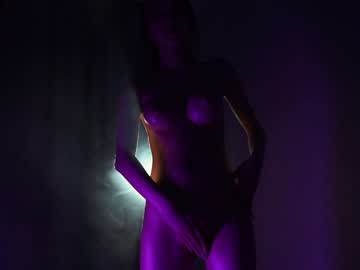 girl
        yeepshyy cam image #3776104