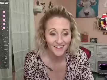 girl
        joliexx41 cam image #2901439