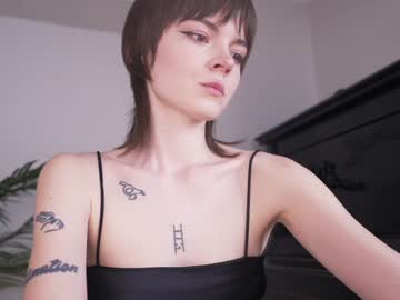 girl
        auddicted cam image #2046214