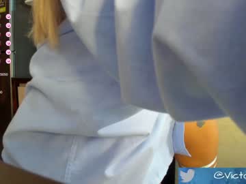 girl
        amelie_bunny_real cam image #1320975