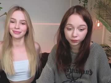 couple Nude Cam Girls Playing Games with dontoke_