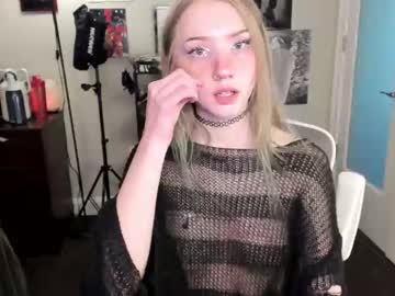 girl
        eve003300 cam image #5277315