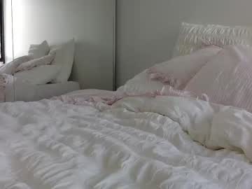girl
        alaiaxox cam image #3898977