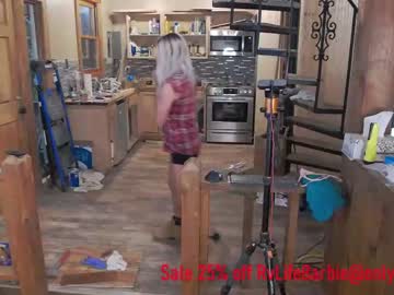 girl
        rvlifebarbie cam image #529369