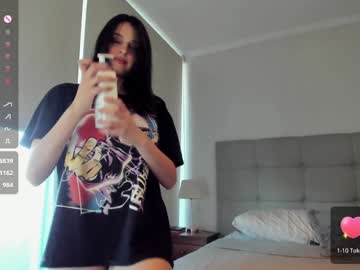 girl
        yourfreakygirl cam image #5521621