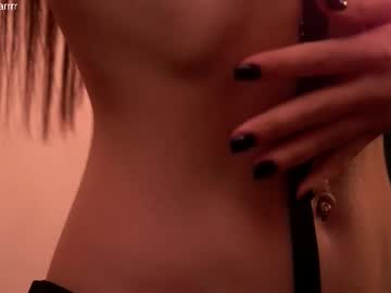 girl
        shiningstarrr cam image #6837749