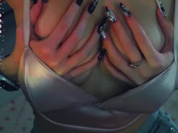 girl
        audreycarvin cam image #5020773