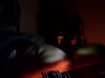 girl
        dumbemoloo cam image #2485377
