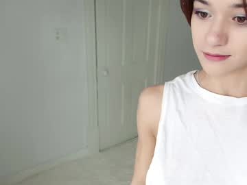 girl
        littlegreekflower cam image #6402726