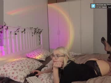 girl
        allotropp cam image #3415191