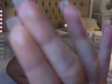 girl
        beverly_hillls cam image #5036756