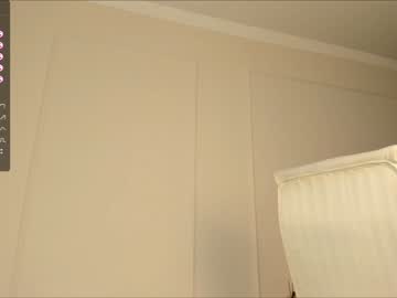 girl
        nao_mi_ cam image #2334321