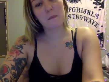 girl
        thicc_tattooed_bitch cam image #309437