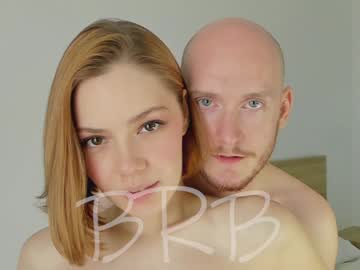 couple
        maypeach cam image #4884365