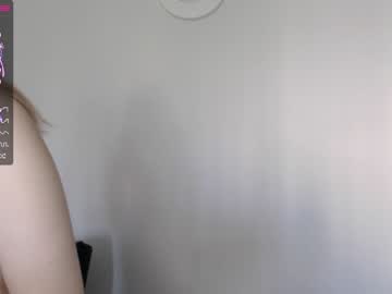 girl
        annamooree cam image #1467867