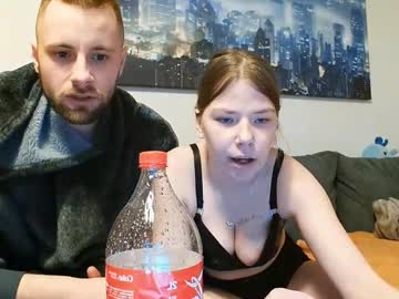 couple
        julia_official cam image #6117467