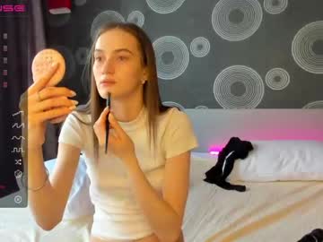 girl
        emma_jhons0n cam image #1372139