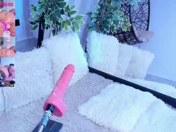 girl
        ivy_li cam image #1346351