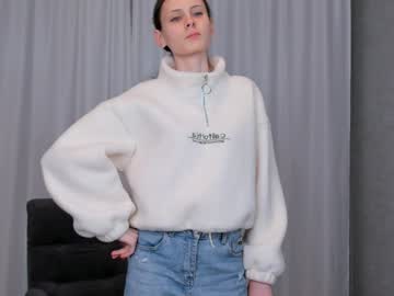 girl
        mariamfloor cam image #5942850