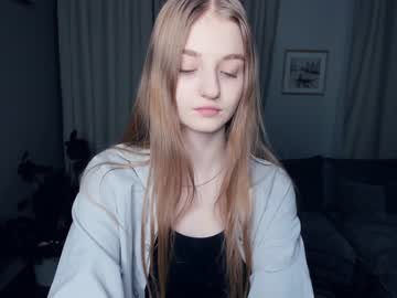 girl
        _magic_smile_ cam image #3058413
