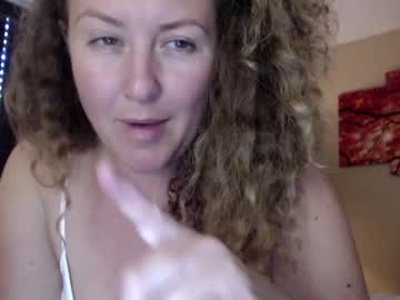 girl
        roxyrolla cam image #59991