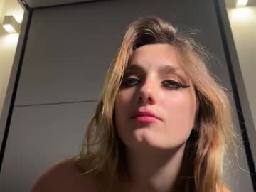 girl
        faseremx cam image #5083486