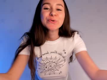 girl
        elliehunt cam image #2147465