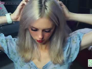 girl
        audreycarvin cam image #4523058