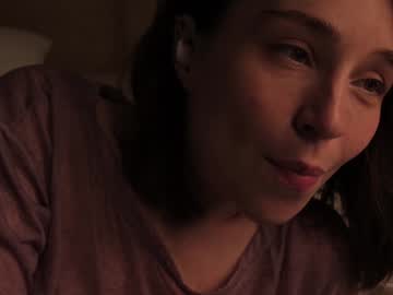 girl
        ms_mojo cam image #5941028