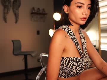 girl
        letiziafulkers1 cam image #1145618