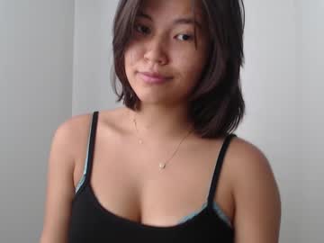 girl
        godzillaintokyo cam image #5367192