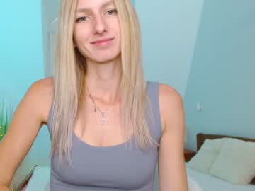 girl
        kittyca1_love cam image #2357073