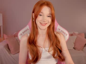 girl
        leahsthetics cam image #4453011