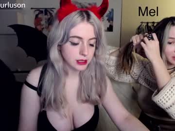 couple
        melnextd cam image #125759