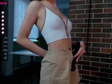 girl
        karengordons cam image #1208250