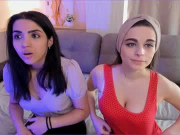 couple
        lucyviola cam image #366686