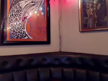 girl
        roxyrolla cam image #487895