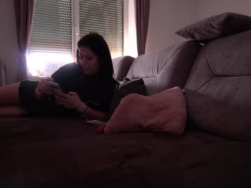 girl
        innocentemmy cam image #6086574