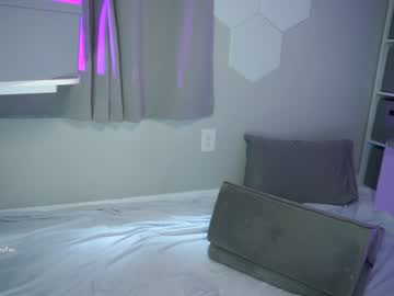 girl
        finleyfae cam image #3744472