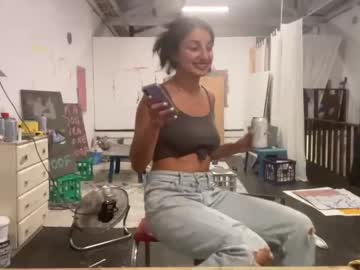 girl
        tomboyskank cam image #1136054