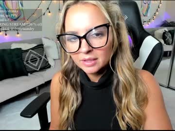 girl
        befxckingnice cam image #2490610