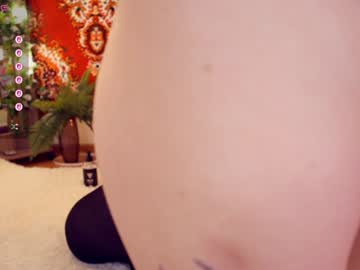 girl
        chery_lady22 cam image #6623752