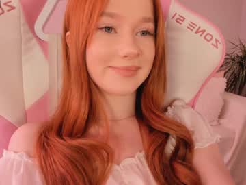 girl
        leahsthetics cam image #4229581